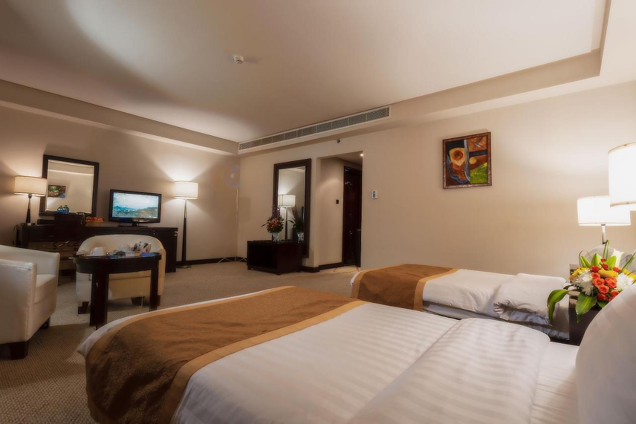 Monroe Hotel & Suites Manama Ngoại thất bức ảnh