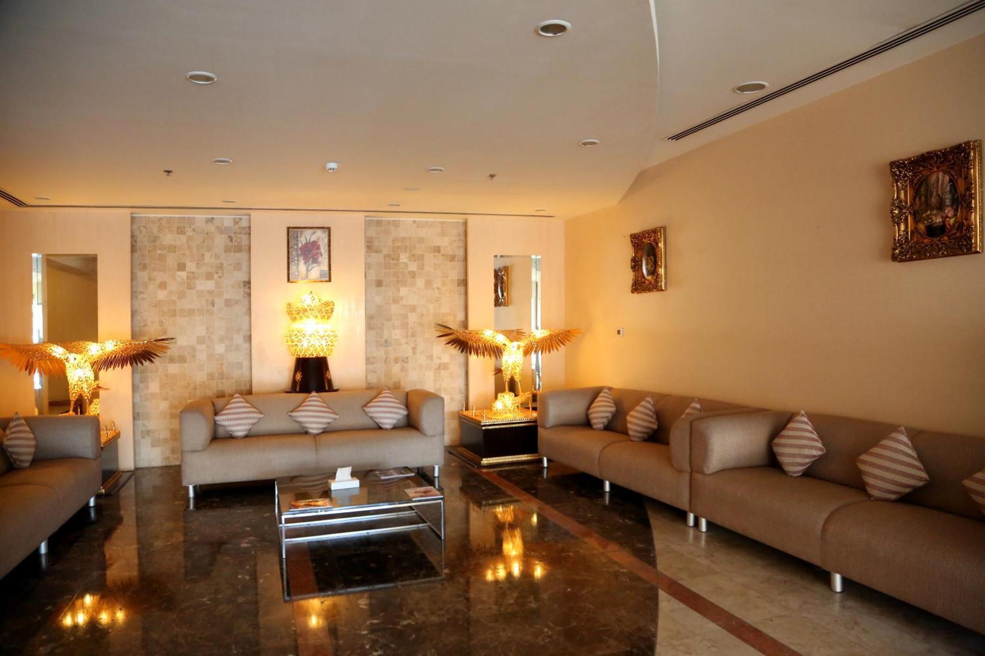 Monroe Hotel & Suites Manama Ngoại thất bức ảnh
