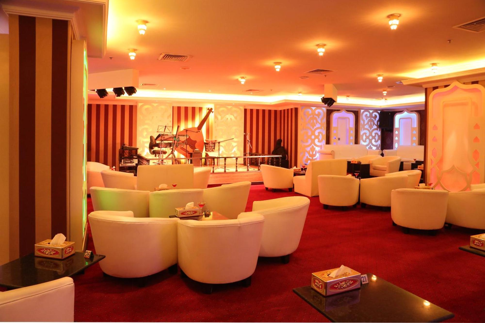 Monroe Hotel & Suites Manama Ngoại thất bức ảnh