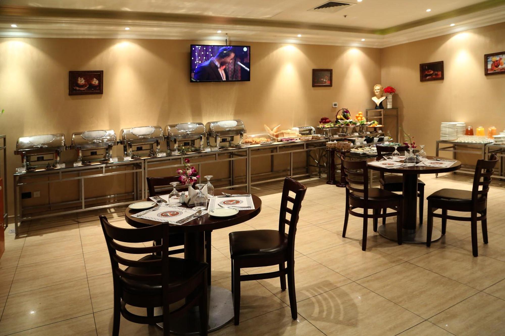 Monroe Hotel & Suites Manama Ngoại thất bức ảnh