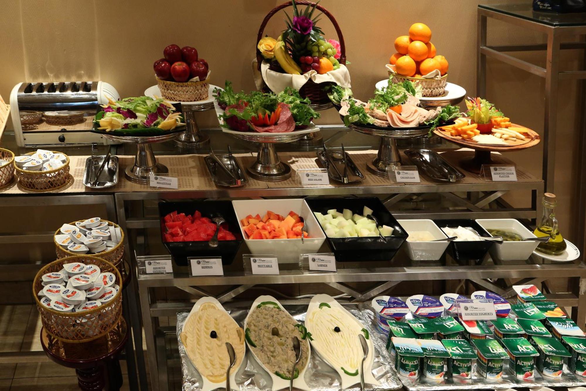 Monroe Hotel & Suites Manama Ngoại thất bức ảnh