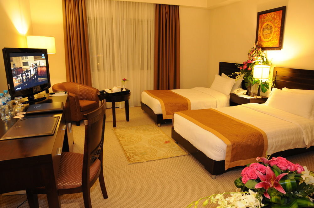 Monroe Hotel & Suites Manama Ngoại thất bức ảnh