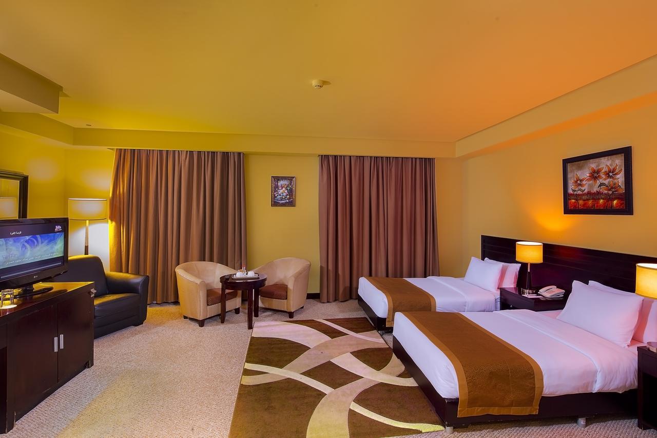 Monroe Hotel & Suites Manama Ngoại thất bức ảnh